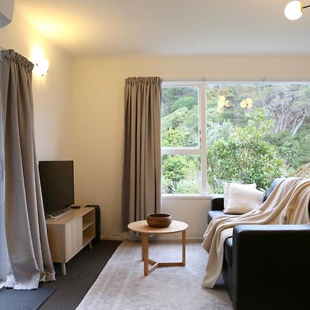 Skyline Haven - Entire Apartment - Free Parking, Espresso, Netflix - 15M To Cbd, Stadium, Ferry Wellington Buitenkant foto